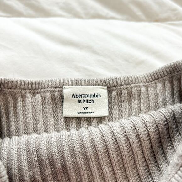 Abercrombie & Fitch Gray Ribbed Knit Strapless Tube Top XS EUC Minimalist - Picture 2 of 4